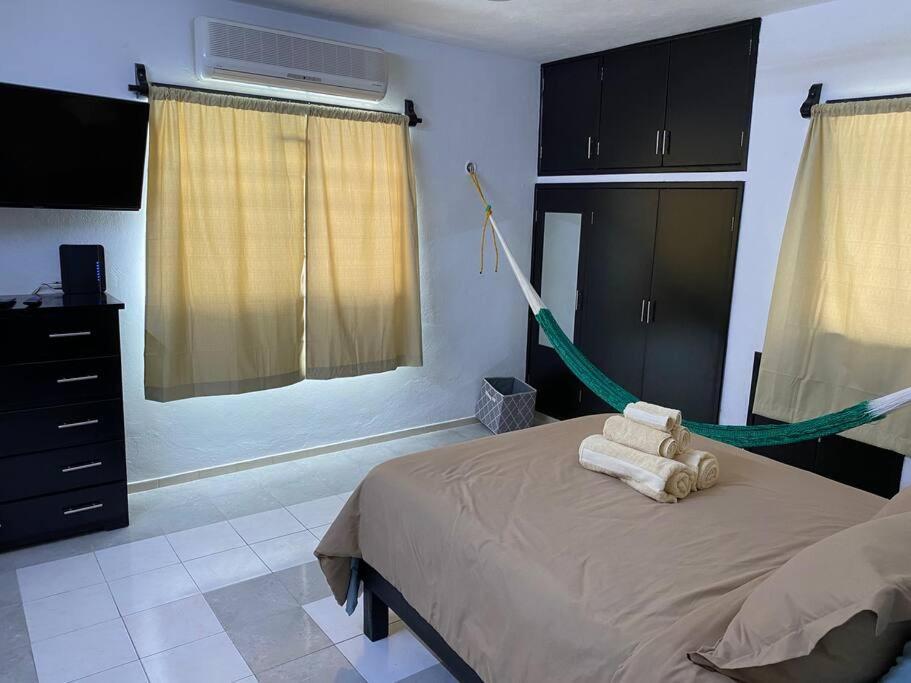 Casa Leonor. 2 Cuartos, 2 Banos, Cocina, Cochera. Valladolid  Dış mekan fotoğraf