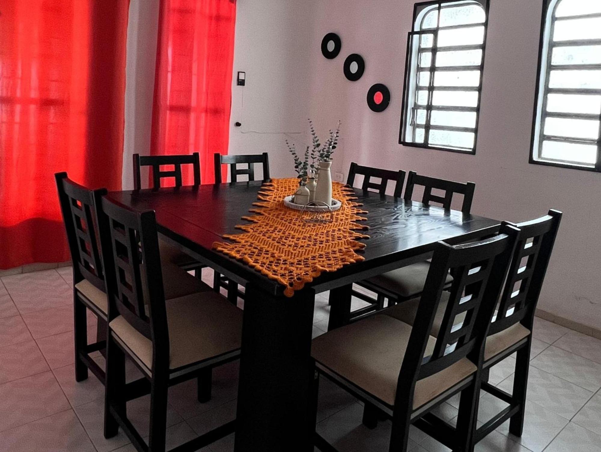 Casa Leonor. 2 Cuartos, 2 Banos, Cocina, Cochera. Valladolid  Dış mekan fotoğraf